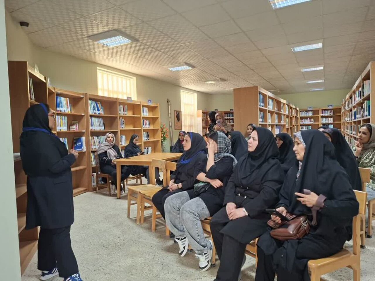 پیوند هویت، دانش و هنر در کتابخانه‌های عمومی استان مرکزی