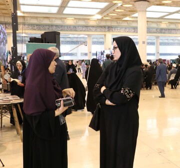 غرفه نهاد کتابخانه‌های عمومی کشور در رویداد ملی