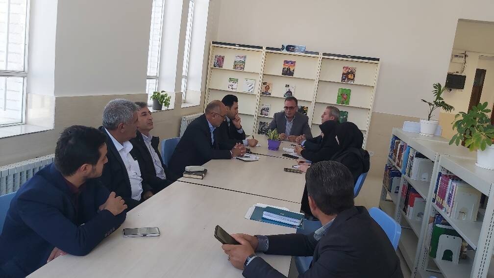 کتابخانه‌های عمومی بخش‌های ارومیه در ارتقای سطح فرهنگی و اجتماعی جامعه نقش‌آفرین هستند