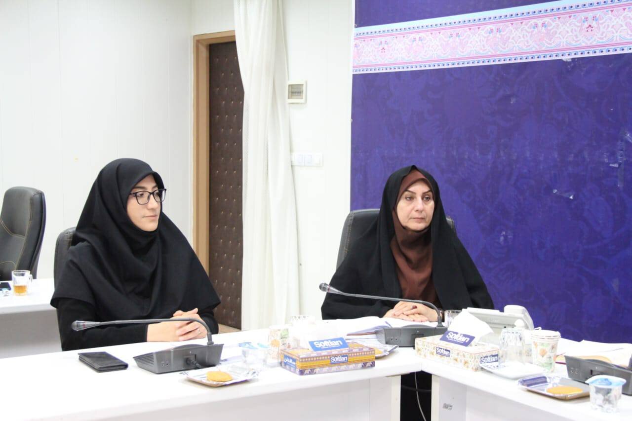 جلسه هماهنگی برنامه‌های سی‌وسومین هفته کتاب جمهوری اسلامی ایران در لرستان برگزار شد