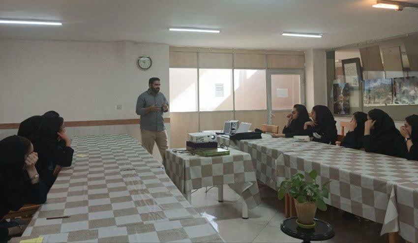 رونق کتابخوانی در کتابخانه‌های عمومی استان مرکزی