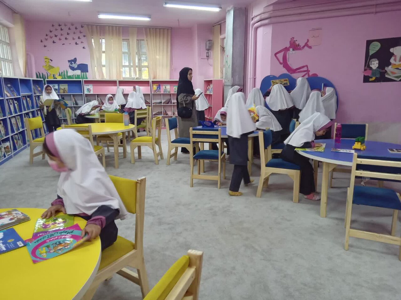 رونق کتابخوانی در کتابخانههای عمومی استان مرکزی