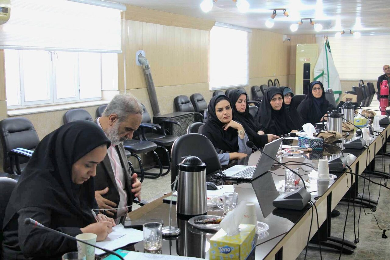 مدیرکل کتابخانه‌های عمومی گلستان با کتابداران گالیکش، مینودشت، مراوه‌تپه و کلاله دیدار کرد