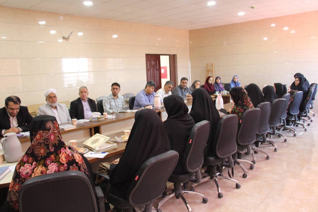 دیدار مدیرکل کتابخانههای عمومی گلستان با کتابداران بندرترکمن، بندرگز، کردکوی، گمیشان و آققلا