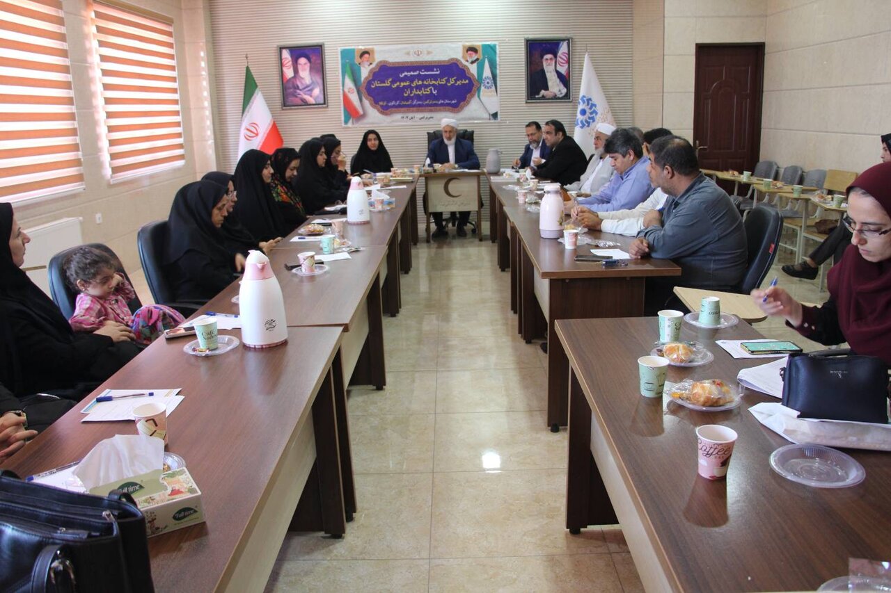 دیدار مدیرکل کتابخانههای عمومی گلستان با کتابداران بندرترکمن، بندرگز، کردکوی، گمیشان و آققلا
