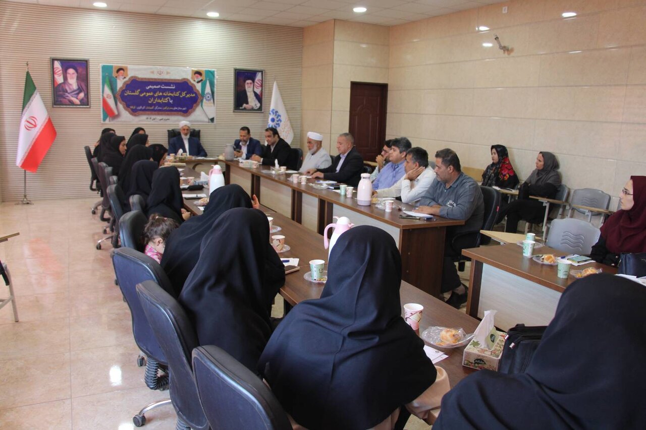 دیدار مدیرکل کتابخانههای عمومی گلستان با کتابداران بندرترکمن، بندرگز، کردکوی، گمیشان و آققلا