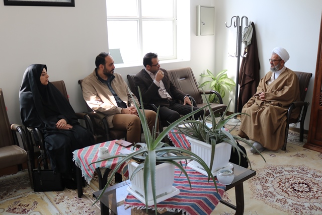 کتابخانه‌های عمومی، محور توسعه علمی و فرهنگی جامعه هستند