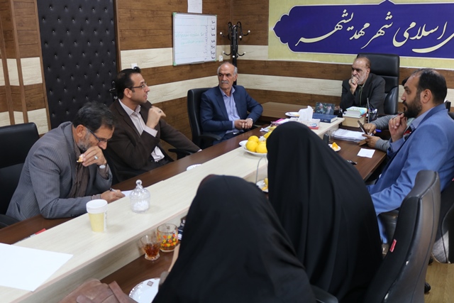 اولین کتابخانه عمومی سیار شهرستان مهدی‌شهر در مسیر تجهیز و راه‌اندازی قرار گرفت