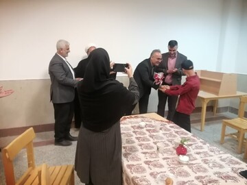 افتتاح نمایشگاه کتاب مهریز با حضور مدیر کل کتابخانه های عمومی استان یزد