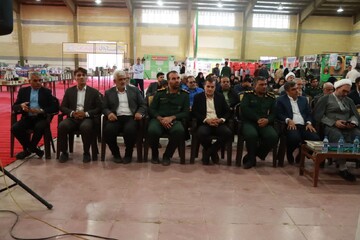 افتتاح نمایشگاه کتاب مهریز با حضور مدیر کل کتابخانه های عمومی استان یزد