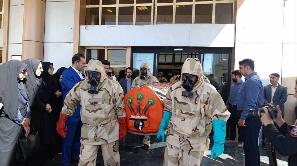 مانور پدافند غیرعامل در کتابخانه مرکزی خرمآباد برگزار شد