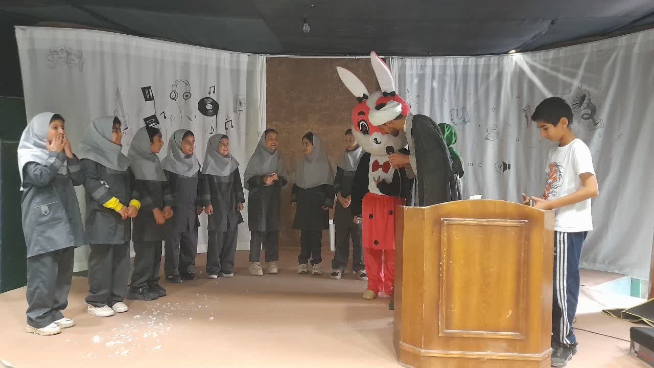 هفته‌ای سرشار از فعالیت‌های فرهنگی، آموزشی و ادبی در کتابخانه‌های عمومی استان مرکزی