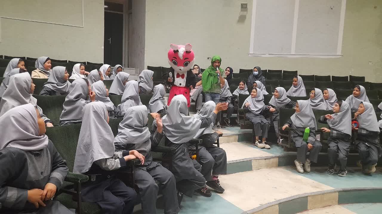 هفتهای سرشار از فعالیتهای فرهنگی، آموزشی و ادبی در کتابخانههای عمومی استان مرکزی