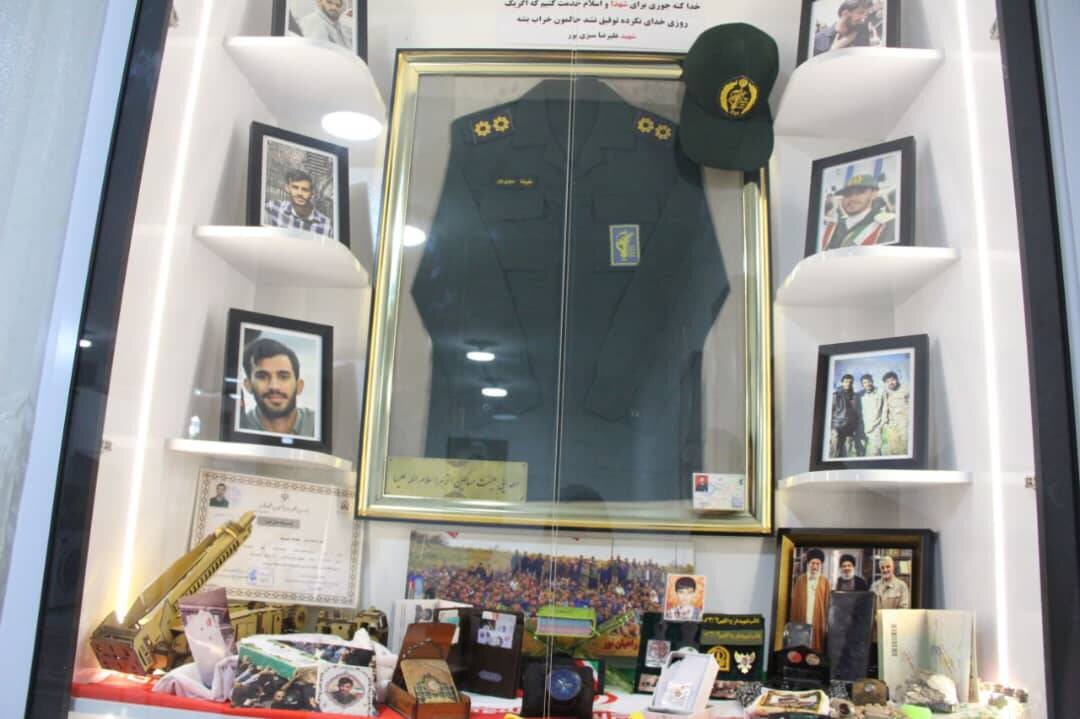 دیدار رئیس و اعضای شورای فرهنگ عمومی استان با خانواده شهدای جنگ تحمیلی ۱۲ روزه لرستان