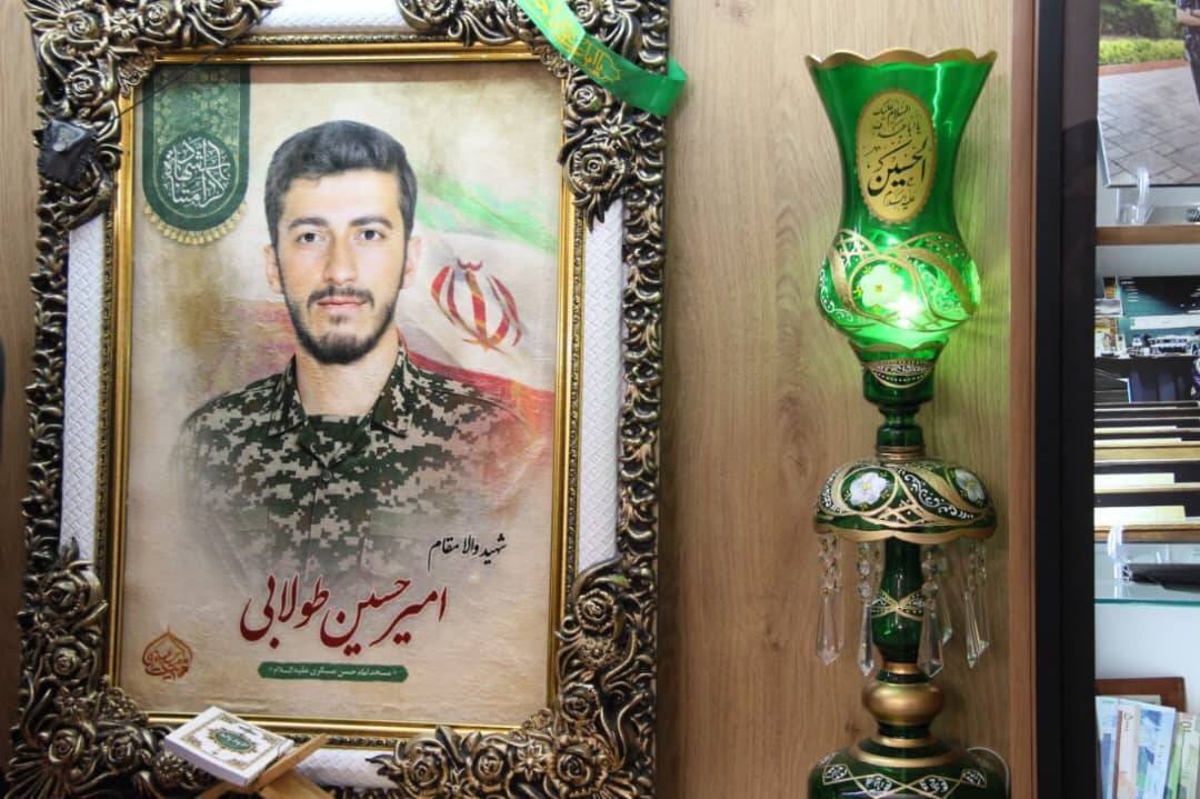 دیدار رئیس و اعضای شورای فرهنگ عمومی استان با خانواده شهدای جنگ تحمیلی ۱۲ روزه لرستان