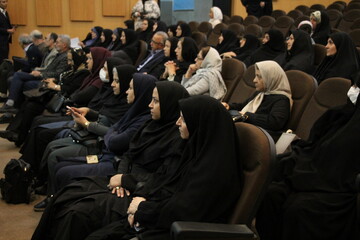 آیین رونمایی از کتاب «داستان سودابه» در اراک