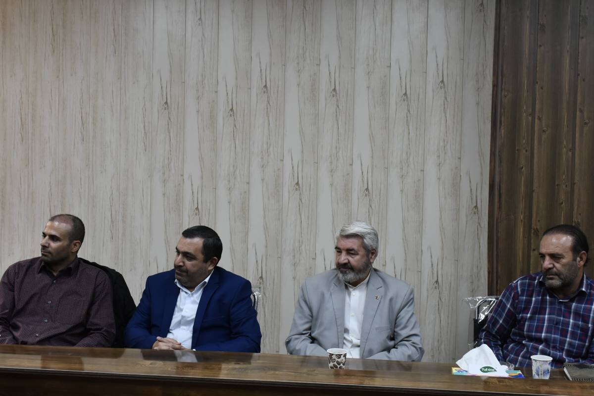 از همدلی کتابداران تا همراهی مردم؛ کتابخانه عمومی پاتوق حضور اقشار مختلف مردم