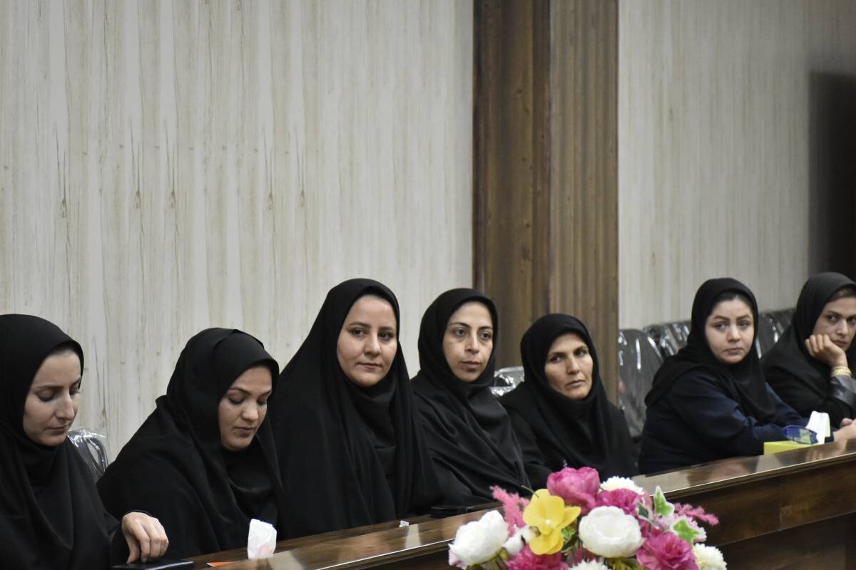 از همدلی کتابداران تا همراهی مردم؛ کتابخانه عمومی پاتوق حضور اقشار مختلف مردم