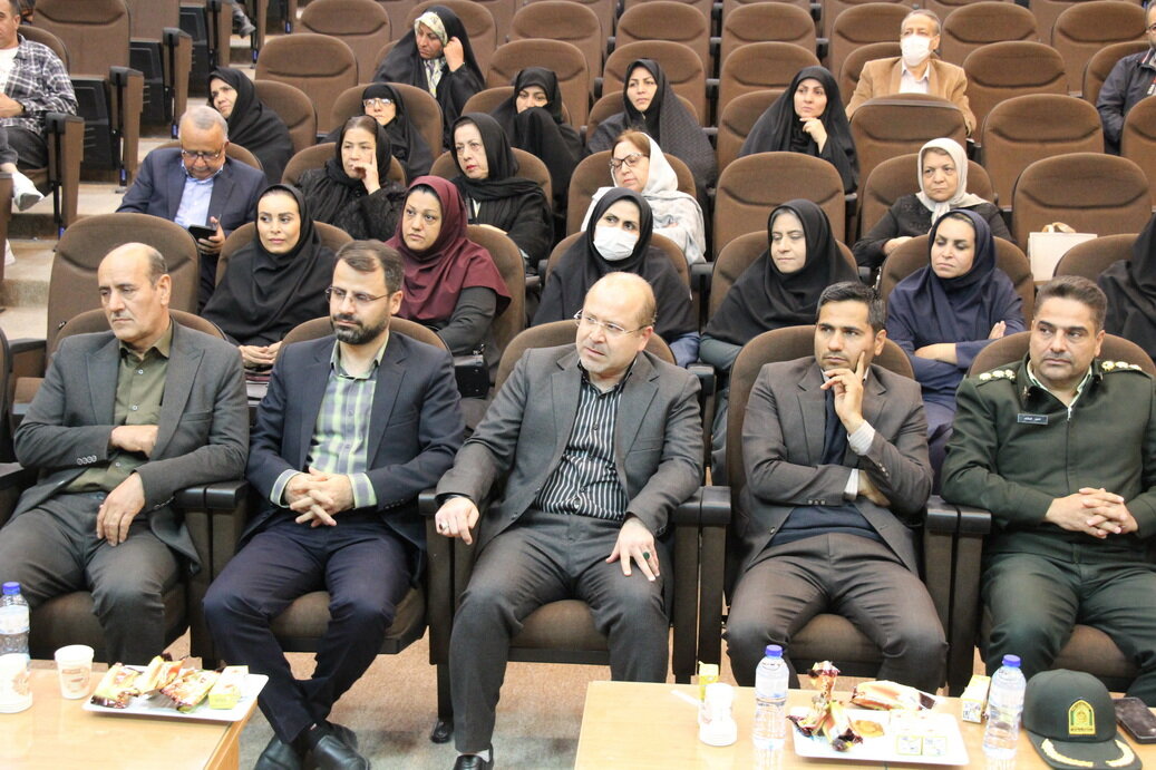 آیین رونمایی از کتاب «داستان سودابه» در اراک برگزار شد