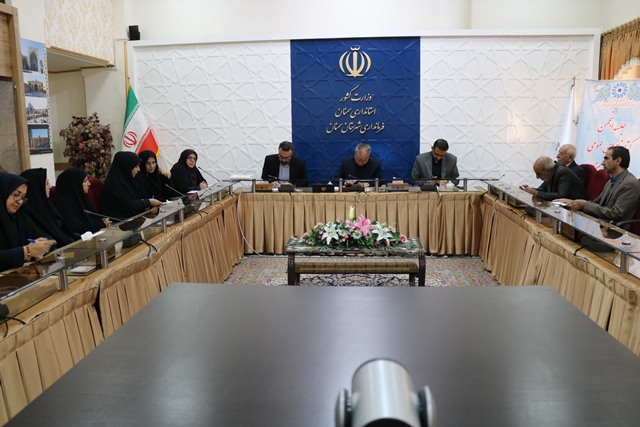 اهدای یک دستگاه خودرو از سوی شهرداری برای راه‌اندازی اولین کتابخانه سیار سمنان