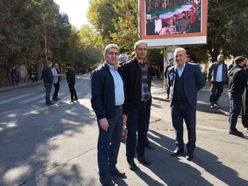 حضور کارکنان کتابخانه‌های عمومی استان آذربایجان غربی در راهپیمایی یوم الله ۱۳ آبان