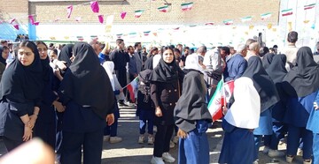 حضور کارکنان کتابخانه‌های عمومی استان آذربایجان غربی در راهپیمایی یوم الله ۱۳ آبان