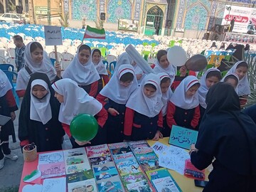 کتابداران خوزستان در 13 آبان