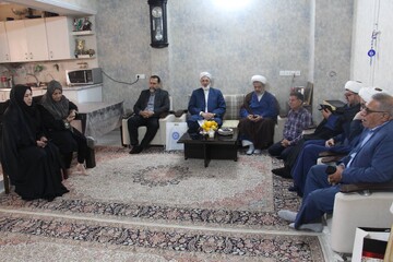 دیدار مدیرکل کتابخانه‌های عمومی گلستان با مادر شهید نادر ستوده در گنبدکاووس