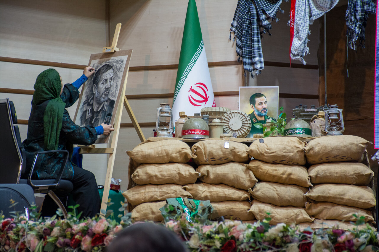 نشست معرفی و بررسی کتاب «همسفر آتش و برف» در کتابخانه عمومی امیرکبیر کرمانشاه