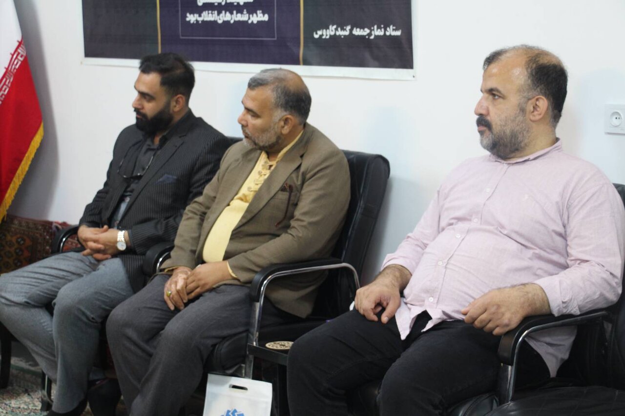 مدیرکل کتابخانه‌های عمومی گلستان با امام‌جمعه گنبدکاووس دیدار کرد