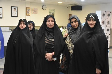 بازدید مشاور معاون رئیس‌جمهور در امور زنان و خانواده از کتابخانه الفبا شهر شیراز