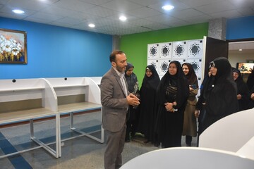 بازدید مشاور معاون رئیس‌جمهور در امور زنان و خانواده از کتابخانه الفبا شهر شیراز