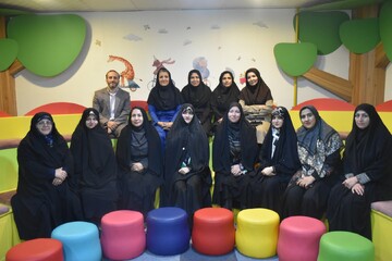 بازدید مشاور معاون رئیس‌جمهور در امور زنان و خانواده از کتابخانه الفبا شهر شیراز