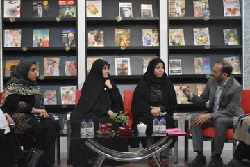 بازدید مشاور معاون رئیس‌جمهور در امور زنان و خانواده از کتابخانه الفبا شهر شیراز