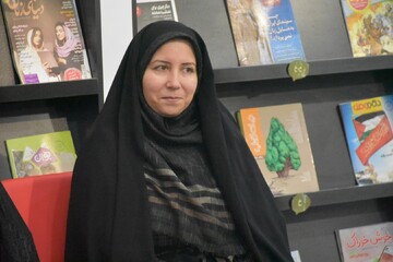 بازدید مشاور معاون رئیس‌جمهور در امور زنان و خانواده از کتابخانه الفبا شهر شیراز