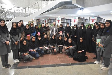 بازدید مشاور معاون رئیس‌جمهور در امور زنان و خانواده از کتابخانه الفبا شهر شیراز