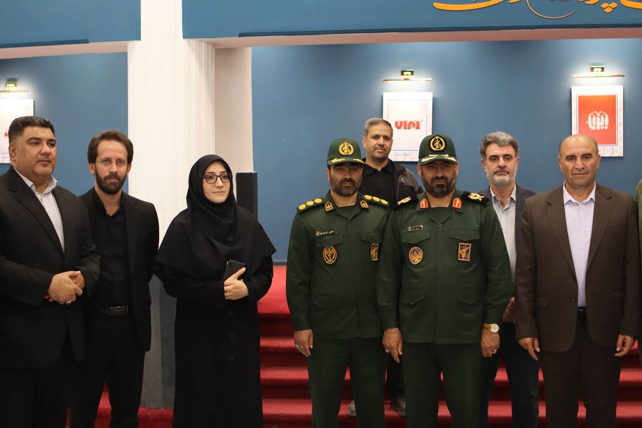 بازدید فرمانده سپاه استان لرستان از نمایشگاه تایپوگرافی «ایران»