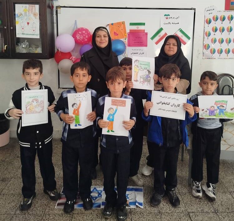 «قاصدان کتاب» کتابخانه‌های عمومی ارومیه، راهی مناطق دور از کتابخانه شدند