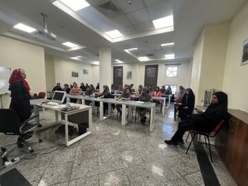 کارگاه «خودت باش؛ بدرخش» به مناسبت هفته ملی نوجوان و روز دانش‌آموز در کتابخانه مرکزی امام خمینی (قدس سره) مشهد برگزار شد.