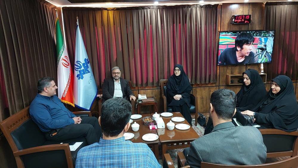 سرپرست ادارهکل کتابخانههای عمومی استان با مدیرکل صدا و سیمای مرکز لرستان دیدار کرد