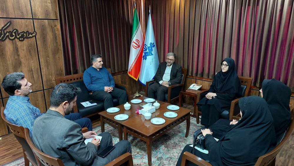 سرپرست اداره‌کل کتابخانه‌های عمومی استان با مدیرکل صدا و سیمای مرکز لرستان دیدار کرد