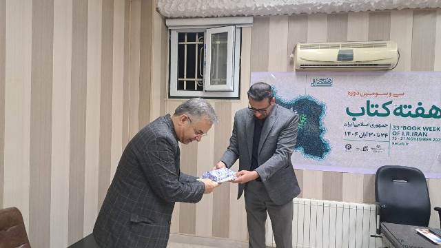 نویسندگان و مؤلفان، بازوان توانمند اتاق فکر برنامه‌های ترویجی فرهنگ کتاب و کتابخوانی هستند