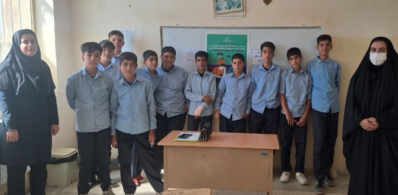 کتابداران استان مرکزی به استقبال هفته کتاب رفتند