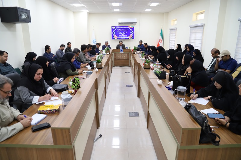 بوشهر بالاتر از میانگین کشوری در شاخصهای کتابخانهای / اجرای ۵۲۸ برنامه به مناسبت هفته کتاب در استان