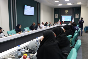 نشست خبری مدیرکل کتابخانه‌های عمومی استان یزد به مناسبت روز کتاب، کتابخوانی و کتابدار