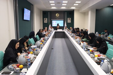 نشست خبری مدیرکل کتابخانه‌های عمومی استان یزد به مناسبت روز کتاب، کتابخوانی و کتابدار