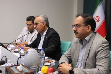 نشست خبری مدیرکل کتابخانه‌های عمومی استان یزد به مناسبت روز کتاب، کتابخوانی و کتابدار