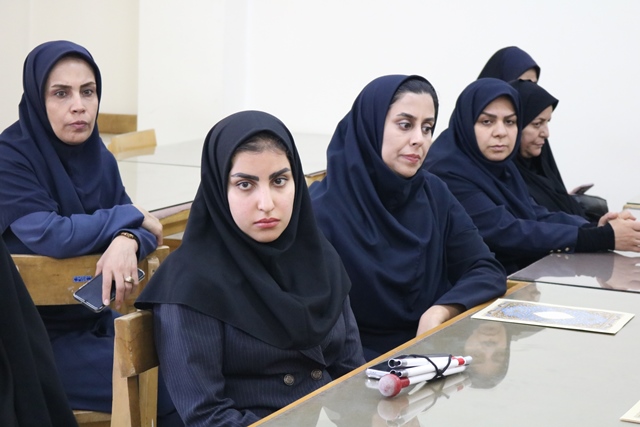 بخش ویژه کتاب ایثار و شهادت در کتابخانه عمومی شهید شاهچراغی دامغان راهاندازی شد