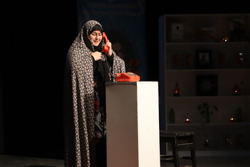 نشست معرفی و بررسی کتاب «همسفر آتش و برف» در آذربایجان‌غربی