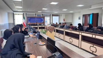 نشست خبری مدیرکل کتابخانه‌های عمومی استان زنجان با اصحاب رسانه